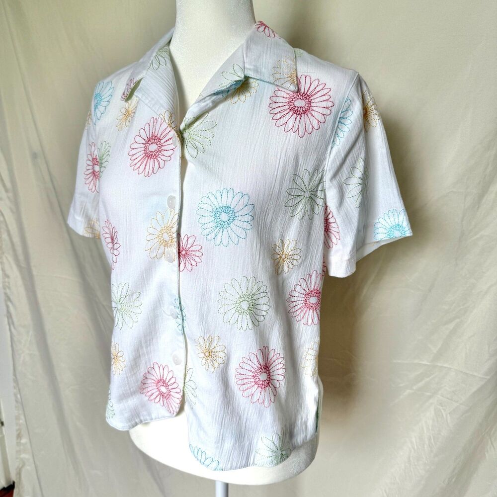 Alfred Dunner blouse womens 8 Petite white floral embroidered button front boho